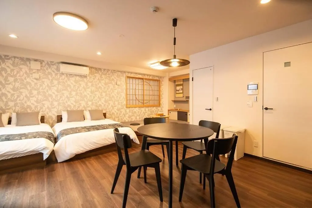 Apartment 浅草禅心居201室 浅草駅徒歩15分 2024年4月ニューオープン 43平米丸貸し切り ダブルベット2台と畳敷き布団2組 家庭式用品設備完備 Tokyo Japan