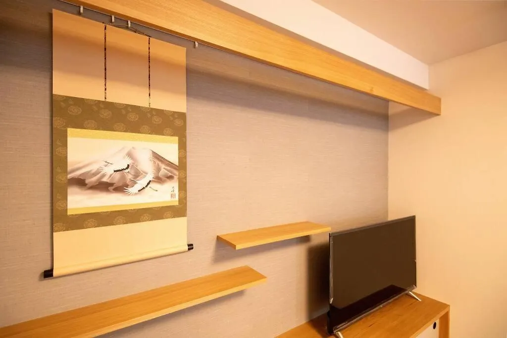 Apartment 浅草禅心居201室 浅草駅徒歩15分 2024年4月ニューオープン 43平米丸貸し切り ダブルベット2台と畳敷き布団2組 家庭式用品設備完備 Tokyo