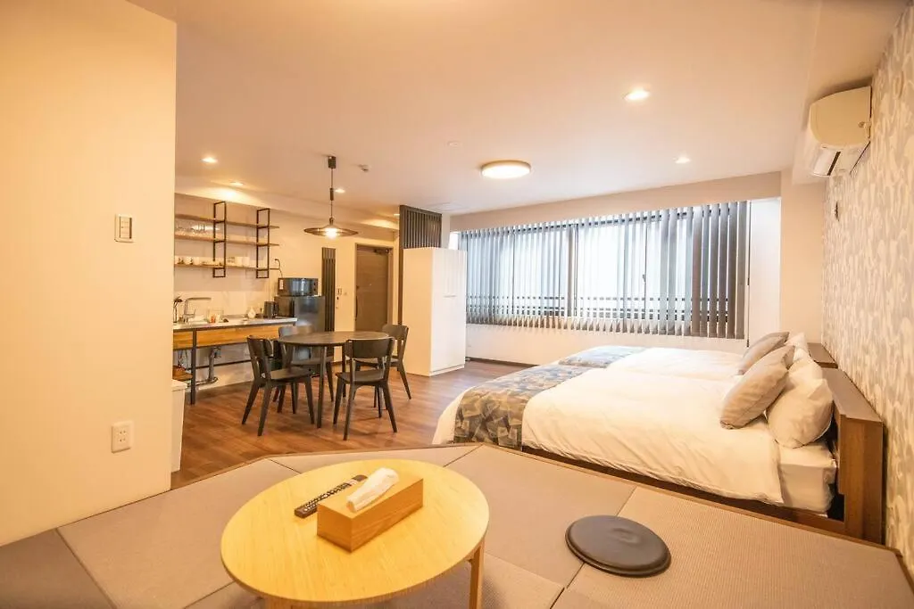 Apartment 浅草禅心居201室 浅草駅徒歩15分 2024年4月ニューオープン 43平米丸貸し切り ダブルベット2台と畳敷き布団2組 家庭式用品設備完備 Tokyo